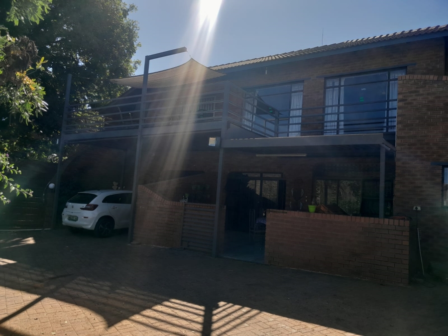 7 Bedroom Property for Sale in Safari Gardens North West